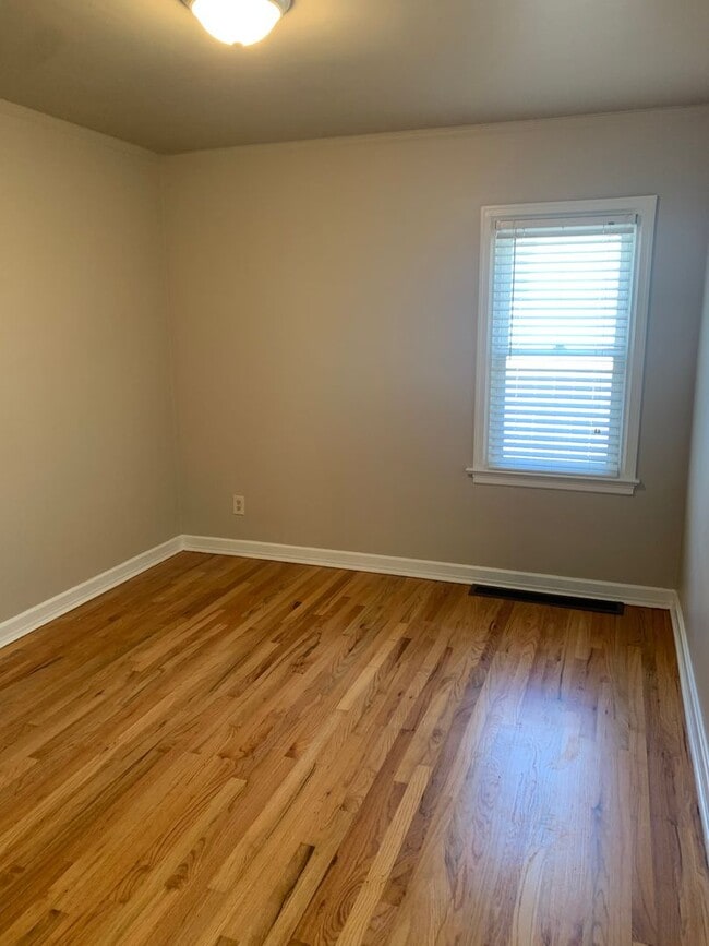 Photo - 2 BEDROOMS PLUS 2 BONUS ROOMS, 2 BATHROOM SINGLE FAMILY HOME WITH 1 CAR GARAGE
