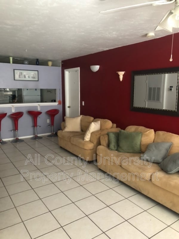 Photo - 4000 SW 23rd St Unidad 1-301