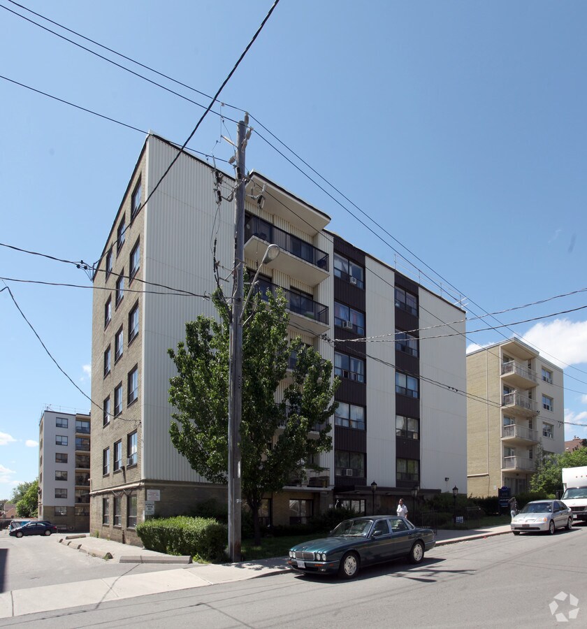 450 Winona Drive - 450 Winona Drive