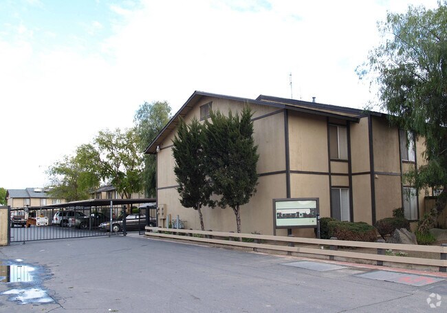 Photo - Pepper Tree Apartments