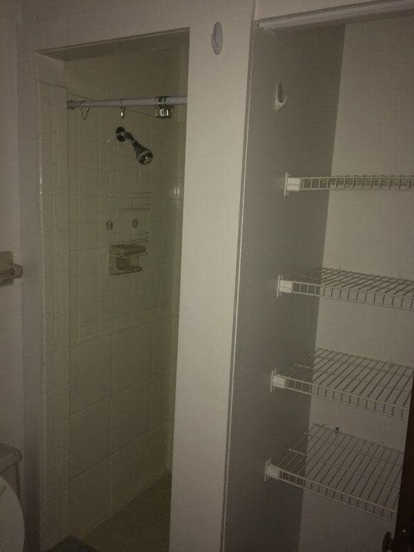 Building Photo - Two Bedroom Two Bath Duplex! Rental
