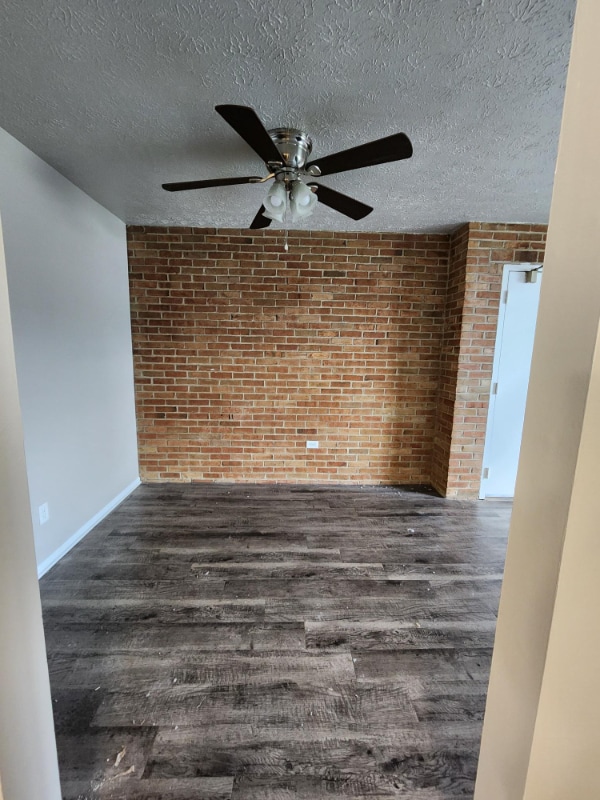 Photo - 1105 W Maple St