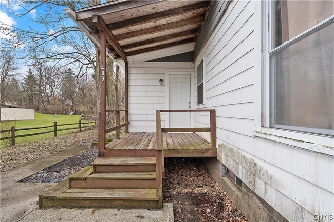 Photo - 409 N 6th St