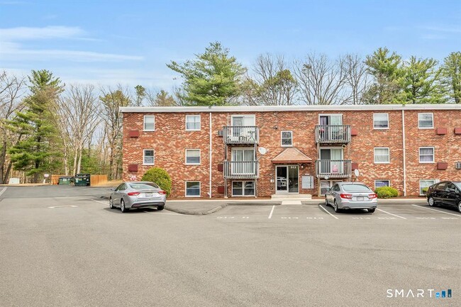 Photo - 513 Emmett St Unit B11