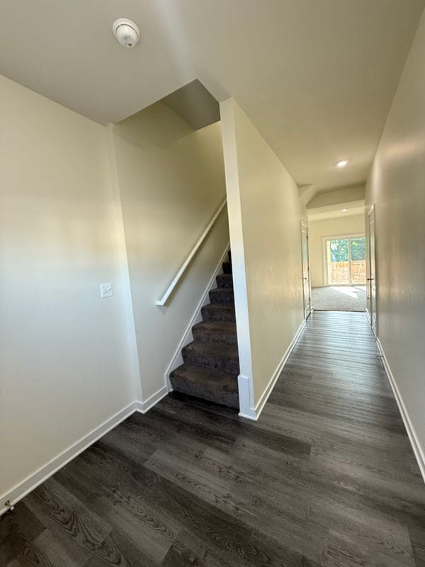 Photo - 28 Marineris Cir