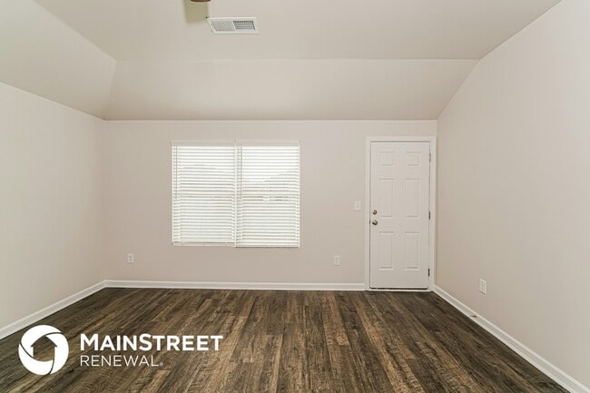 Photo - 65 Jonathan Dr