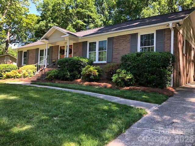 Photo - 1318 Beechdale Dr