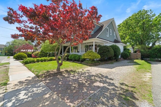818 Trenton Ave