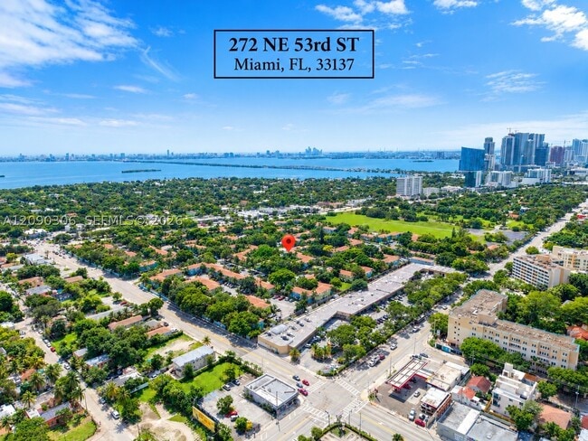 272 NE 53rd St Unit 4