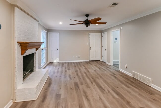 Photo - 8341 Brooklawn Dr