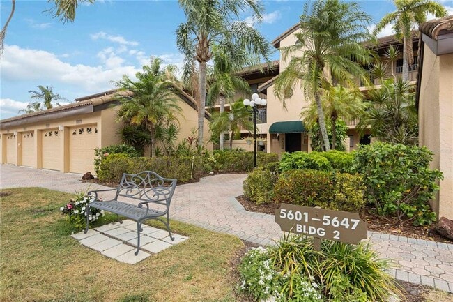 Photo - 5627 Ashton Way Unit 5627