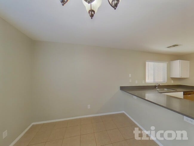 Photo - 43846 W Magnolia Rd