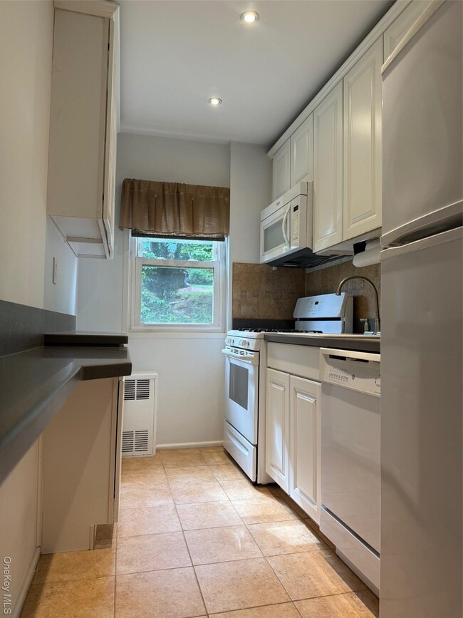 Photo - 103 Wiltshire Rd Unit D4