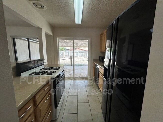 Photo - 2104 Smith Ln