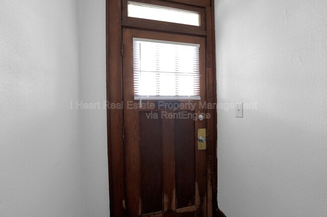 Photo - 794 S 22nd St