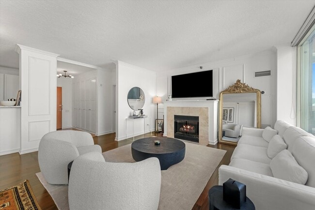 Photo - 600 N Kingsbury St Unit 1609