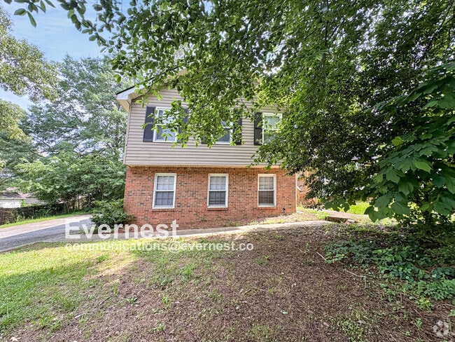 Building Photo - 737 Swamp Creek Dr Rental