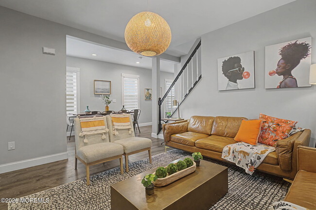 Photo - 148 Heck Ave