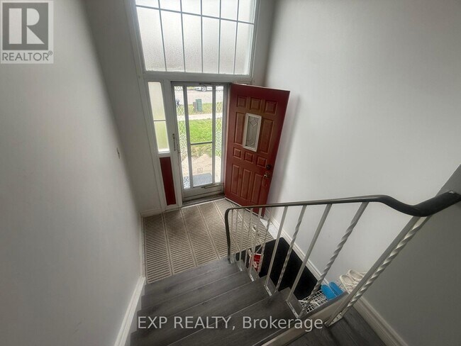 Photo - 21 Broomfield Dr