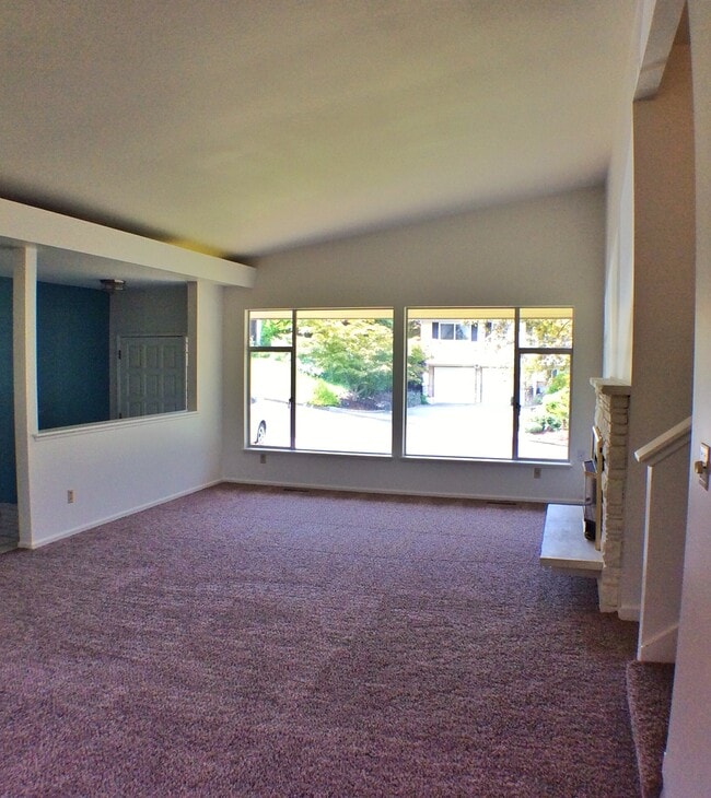 Photo - 15220 NE 3rd Pl