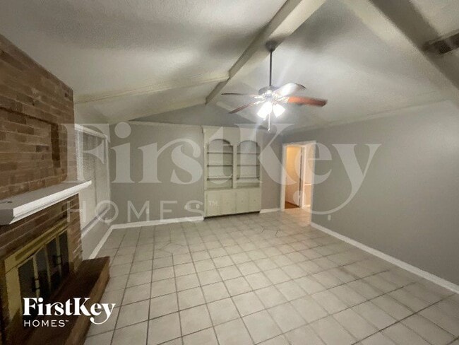 Photo - 222 Magic Oaks Dr