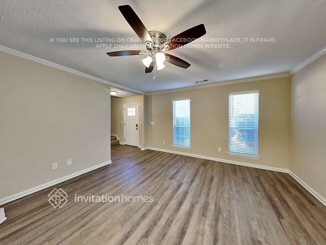 Photo - 1027 Winterglen Way