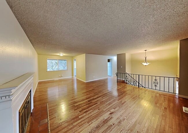 Photo - 3702 Mirror Lake Dr