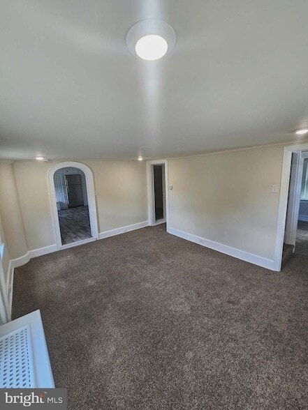 Photo - 27 N Front St