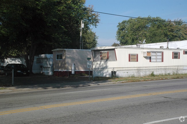 Photo - Woodlynne Mobile Home Community