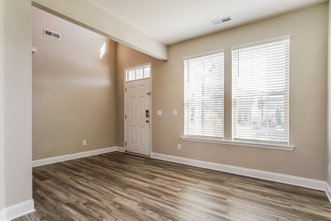 Photo - 42 Cordova St