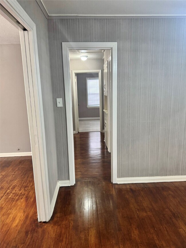 Photo - 5634 Belneath St