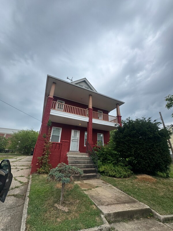 Photo - 15353 Yorick Ave Apartamento Unidad down