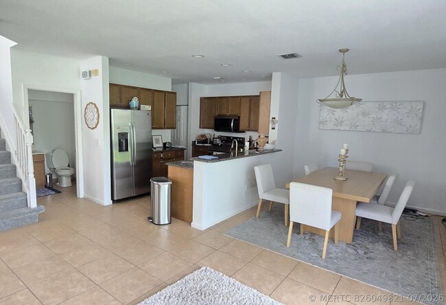 Photo - 9138 Dupont Pl