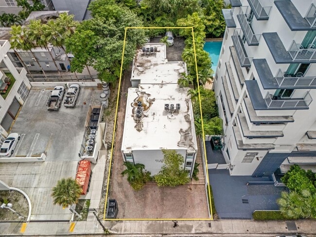 Photo - 150 SW 10th St Unit 4