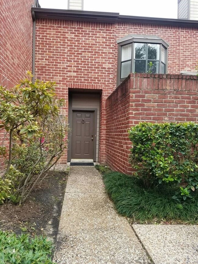Building Photo - 7447 Cambridge St Unit 106 Rental