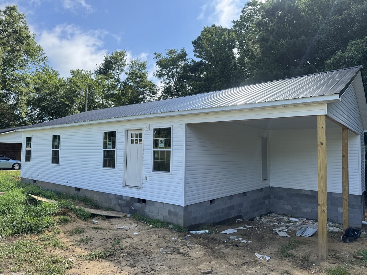 Photo - 190 Croft Cir