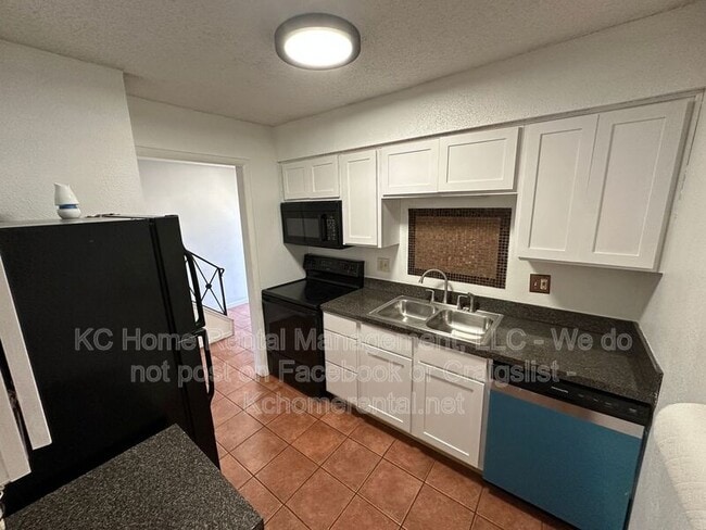 Photo - 1708 E 97th St