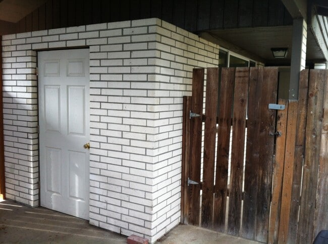 Photo - 917 142nd Ave SE