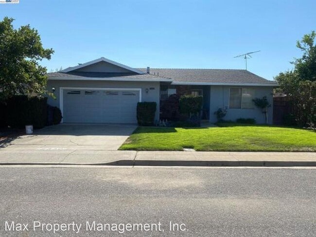 3 br, 2 bath House - 2330 Gem Ave. - 3 br, 2 bath House - 2330 Gem Ave.