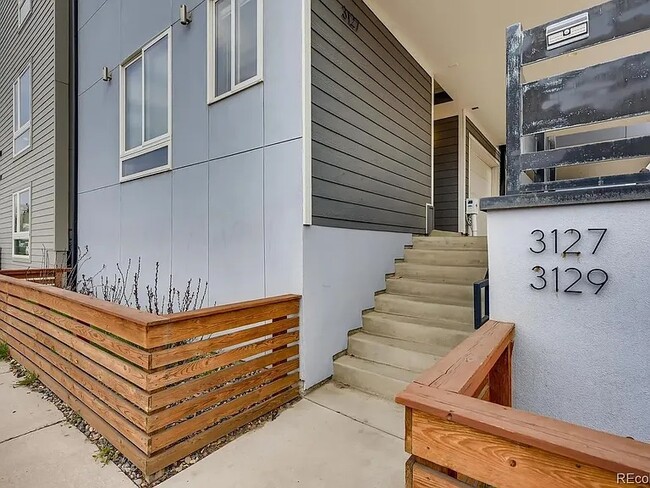 Building Photo - 3129 W Conejos Pl Rental