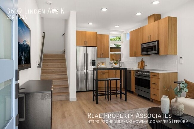 Photo - 3609 Linden Ave N