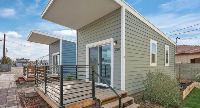 Building Photo - 1229 S 13th Ave Unit 2