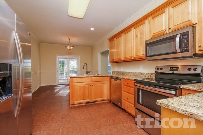 Photo - 746 Sergio Ave