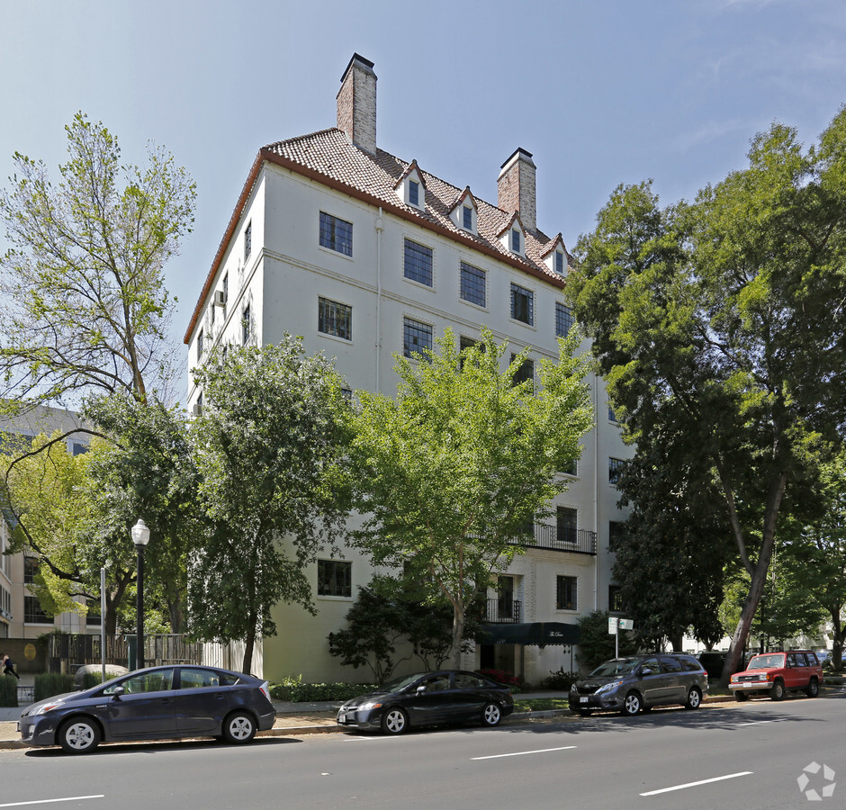 Photo - Dean Apartments