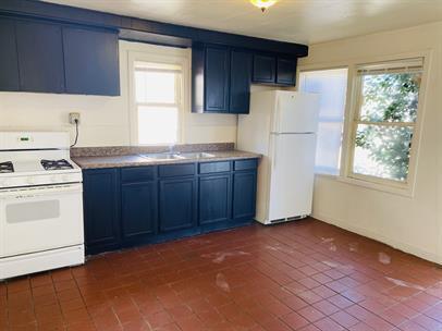 Photo - PM354 - 1435 East Benson Highway