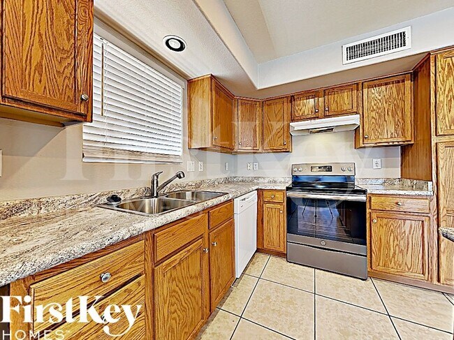 Photo - 12405 W Montebello Ave