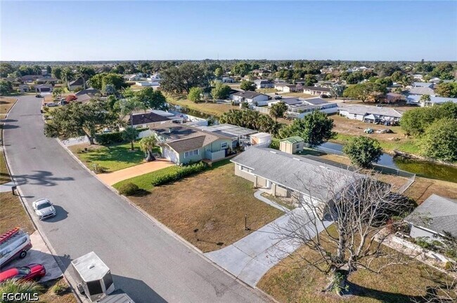 Photo - 211 S Lake Dr