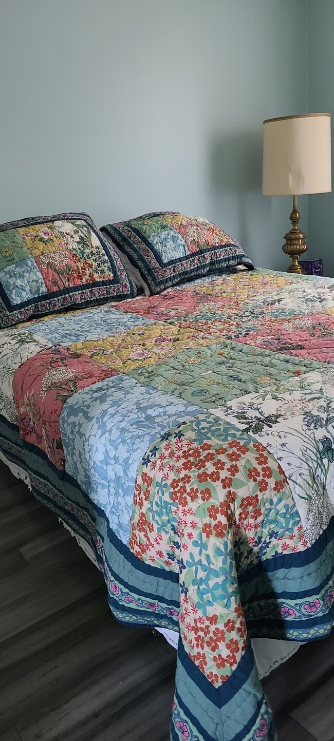 Bedroom B - 6103 Yorkhill Dr