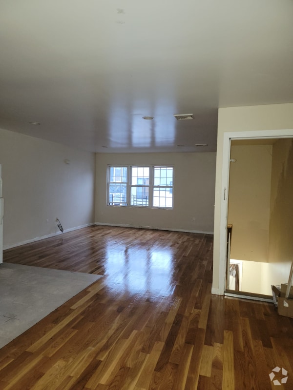 Building Photo - 71 Haledon Ave Rental