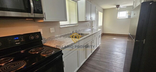 Building Photo - Renovated 1 Bedroom at Campbell Apartments Near Downtown Available Now! Unit 1424